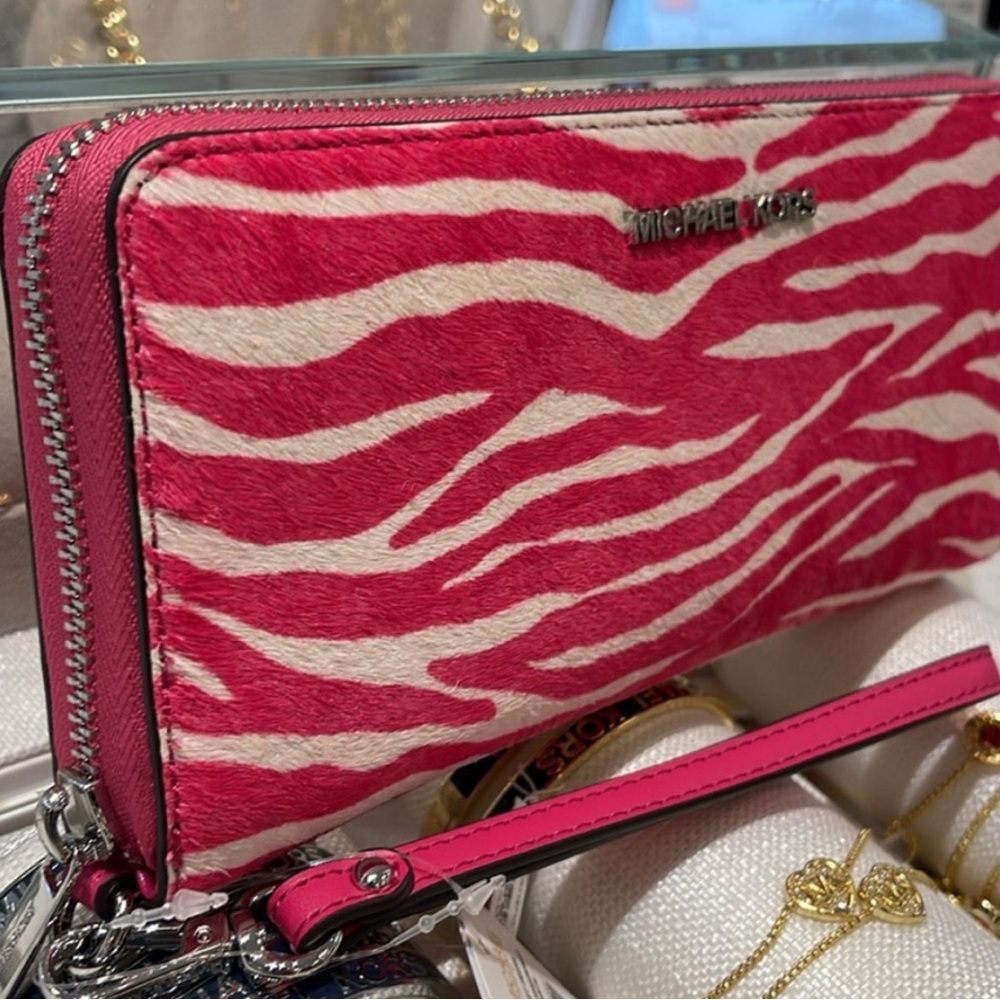 Michael Kors Jet Set Travel Zebra Print 100% Calf Hair Continental Wallet